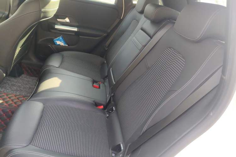 Used Mercedes-Benz B-Class 2020 B 180 Left Rear Seat