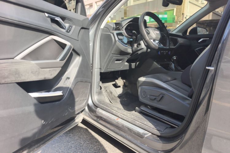 Used Audi Q3 2020 35 TFSI Fashion Dynamic Model