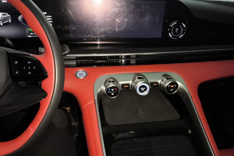 Used EXEED Stellar 2023 400T Four-Wheel Drive Enjoying the Flying Fish Edition