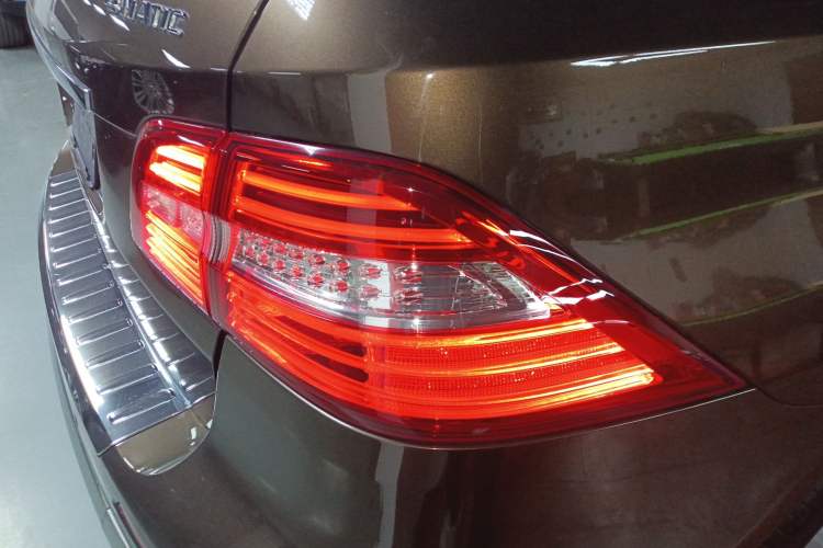 Used Mercedes-Benz M-Class 2015 ML 320 4MATIC
