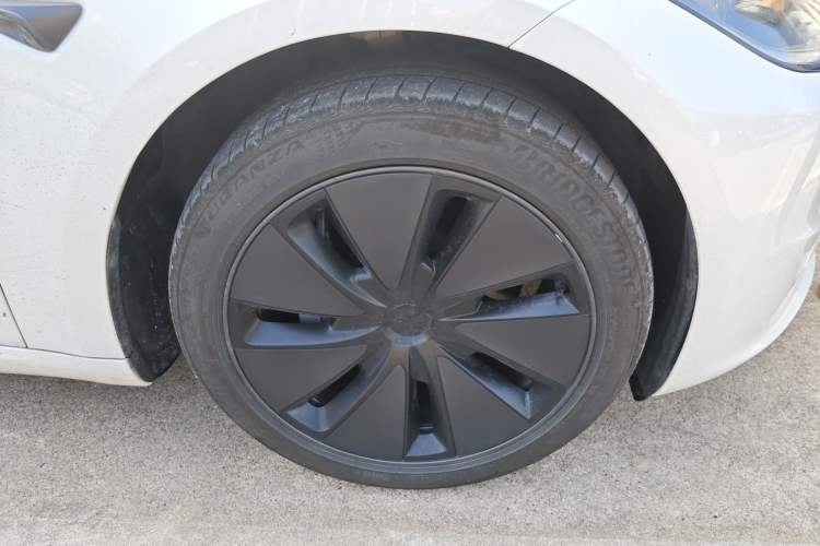 Used Tesla Model 3 2025 Rear-Wheel-Drive Version
