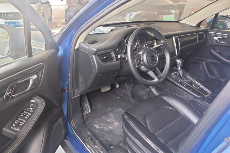 Used Zotye SR9 2017 2.0T Automatic Ultimate Road Edition
