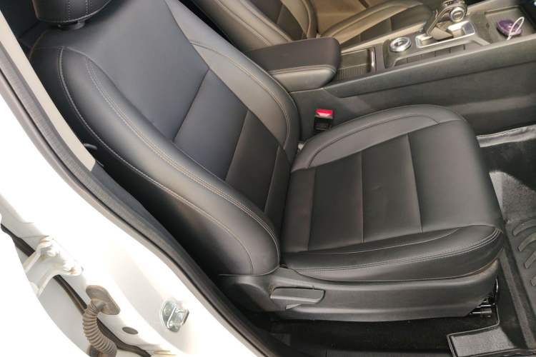 Used Great Wall Poer 2023 2.0T Commercial Version Automatic Diesel 4x4 Long Bed Business-Grade Model