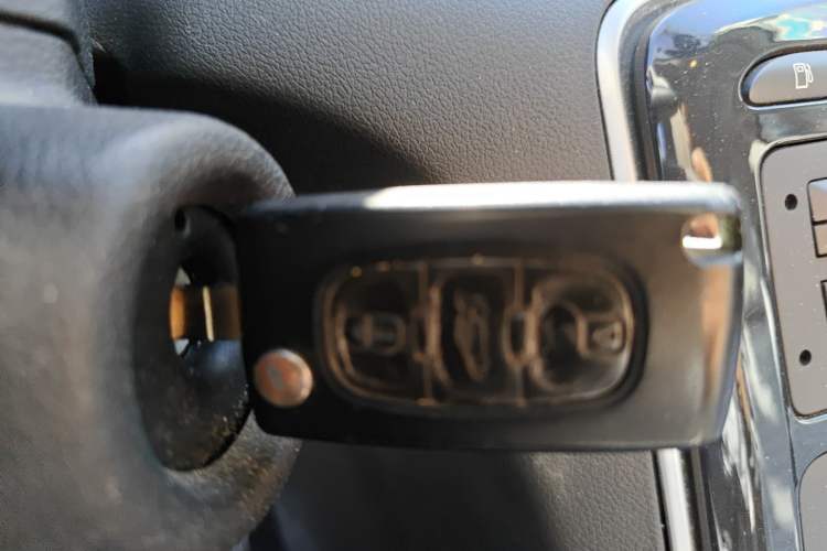 Used Peugeot 308 2014 Enjoyment Edition Classic 1.6L Automatic Fashion Model