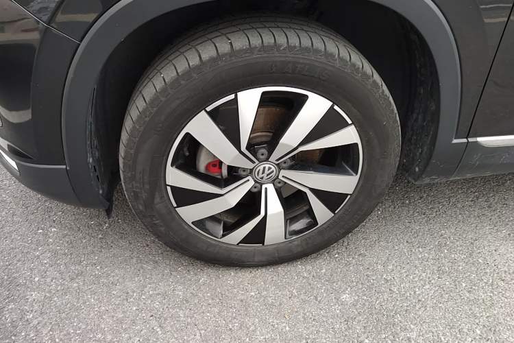 Used Volkswagen Tayron 2019 330TSI Four-Wheel Drive Luxury Version China V Standard Left Front Wheel Hub