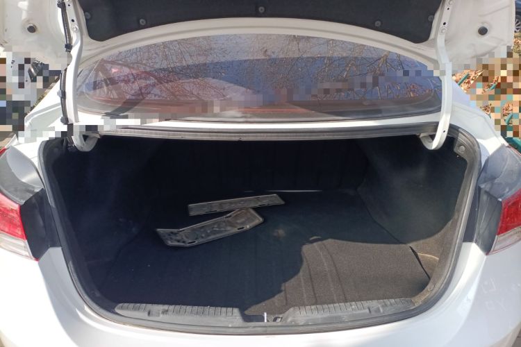 Used Hyundai Elantra (5th Generation / Langdong) 2015 1.6L Automatic Fashion Model