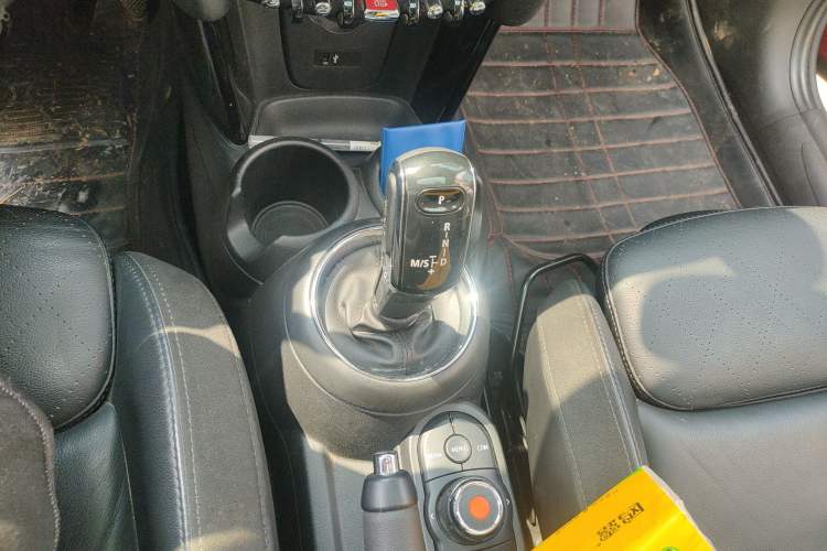 Used MINI 2019 1.5T COOPER Artist
