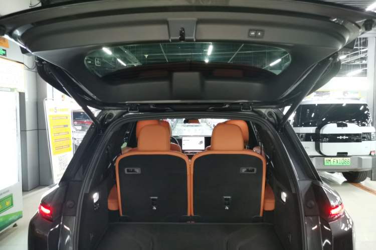 Used Li Auto L8 2023 Pro Model