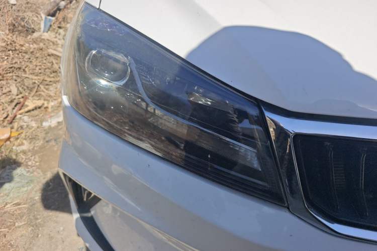 Used Geely Auto Emgrand 2021 UP 1.5L CVT Luxury Model Right Front Headlight