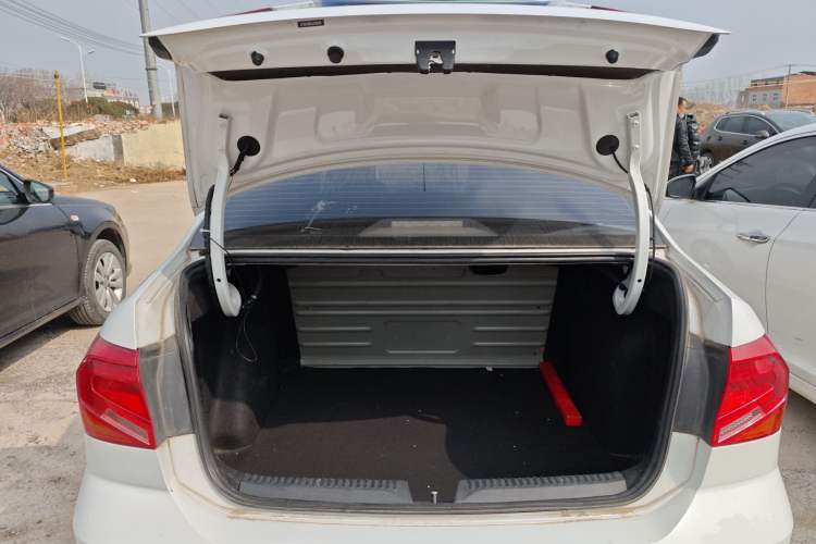 Used Volkswagen Jetta 2019 Dream Edition 1.4L Manual Fashion Version