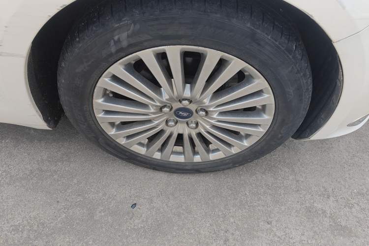 Used Ford Taurus 2015 EcoBoost 245 Luxury Model
