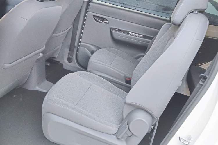 Used Wuling Hongguang New Energy 2025 Extended-Range Hybrid 50KM Comfort Version