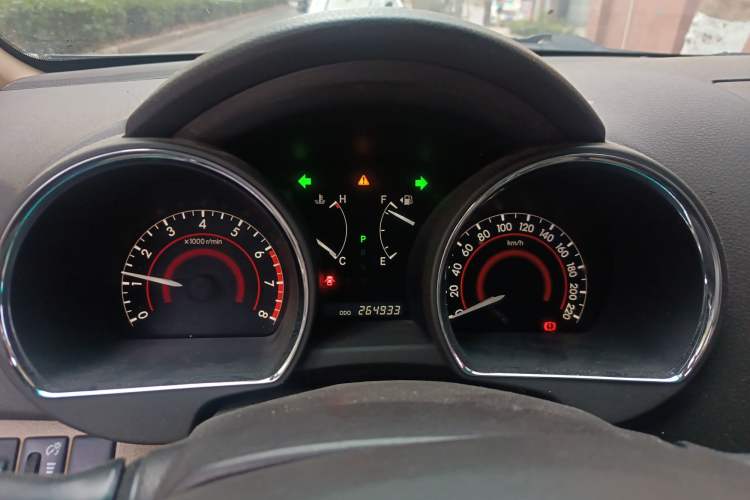 Used Toyota Highlander 2012 2.7L Two-Wheel Drive 7-Seater Luxury Edition
