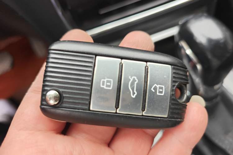 Used Roewe RX5 2018 20T Two-Wheel Drive Automatic Flagship Edition
