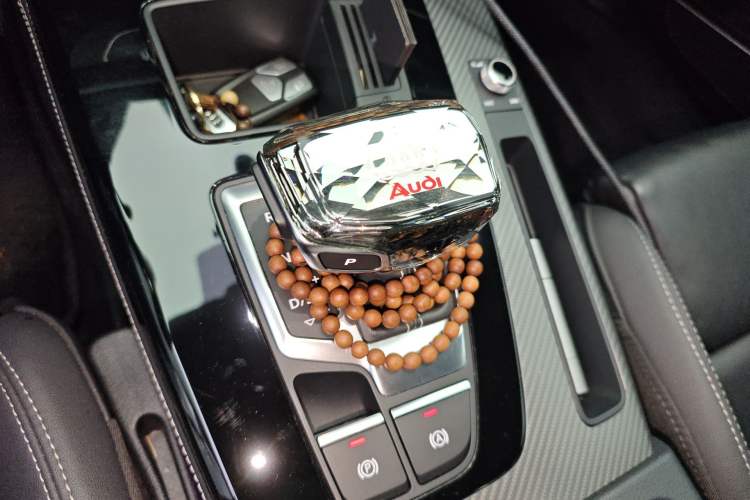 Used Audi Q5L 2021 45 TFSI Luxury Dynamic Edition Gear Lever