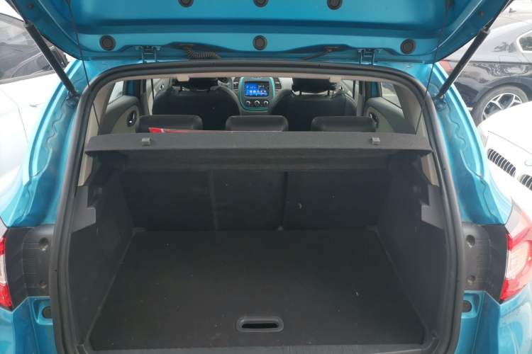 Used Renault Captur 2015 1.2T Automatic Standard Edition