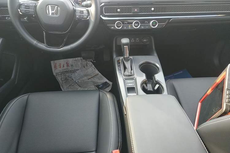 Used Honda Civic 2023 240TURBO CVT Dynamic Edition
