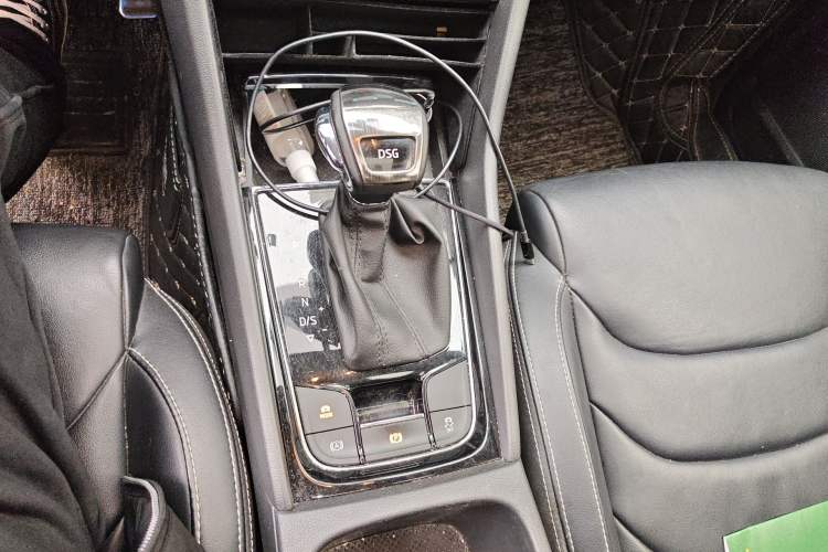 Used Skoda Kodiaq 2018 TSI330 7-Seater Two-Wheel-Drive Luxury Enjoyment Edition Gear Lever