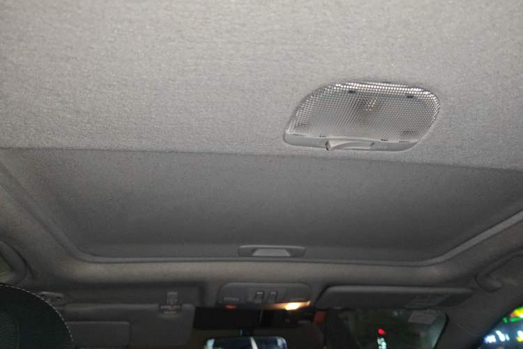 Used Subaru XV 2014 2.0i Luxury Navigation Edition Headliner