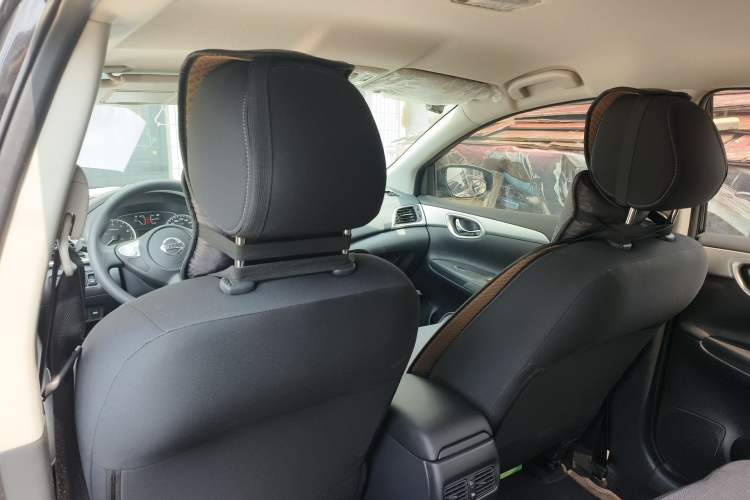 Used Nissan Sylphy 2024 Classic 1.6XE CVT Comfort Edition Headliner