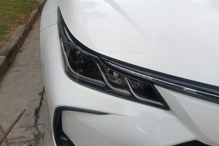 Used Toyota Corolla 2021 1.2T S-CVT Pioneer PLUS Edition Right Front Headlight