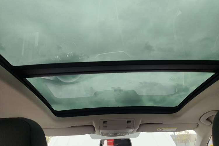 Used Volkswagen T-ROC 2020 230TSI DSG Two-Wheel Drive Advanced Version Headliner