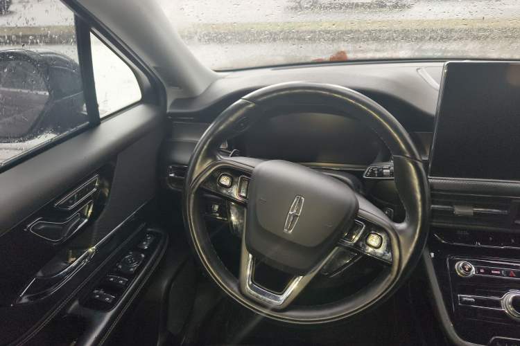 Used Lincoln Corsair 2022 2.0T Two-Wheel Drive Deluxe Edition
