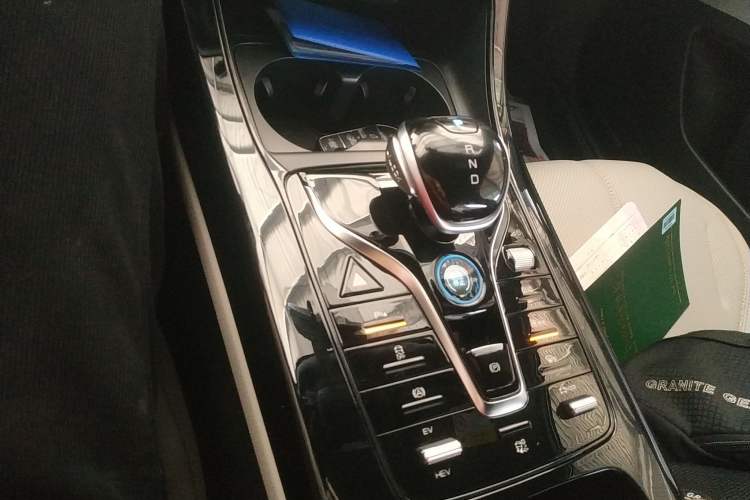 Used BYD Qin PLUS 2024 HONOR Edition DM-i 55KM Leading Model