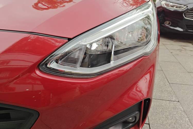 Used Ford Focus 2020 Sedan EcoBoost 180 Automatic Trend Edition Left Front Headlight