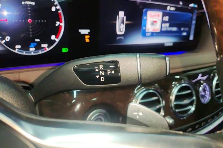 Used Mercedes-Benz S-Class 2020 S 350 L Exclusive Edition Prestige Collection Gear Lever