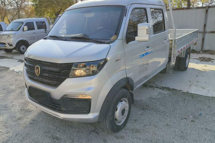 Used Jinbei Gold Card S6 2023 1.6L Manual Double-Cab Standard Version with 3.0-Meter Cargo Bed SWD16MS