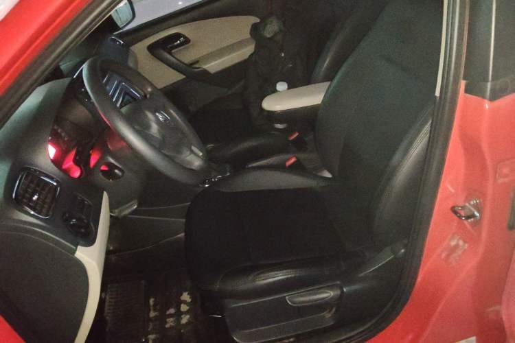 Used Volkswagen Polo 2013 1.6L Automatic Comfort Edition