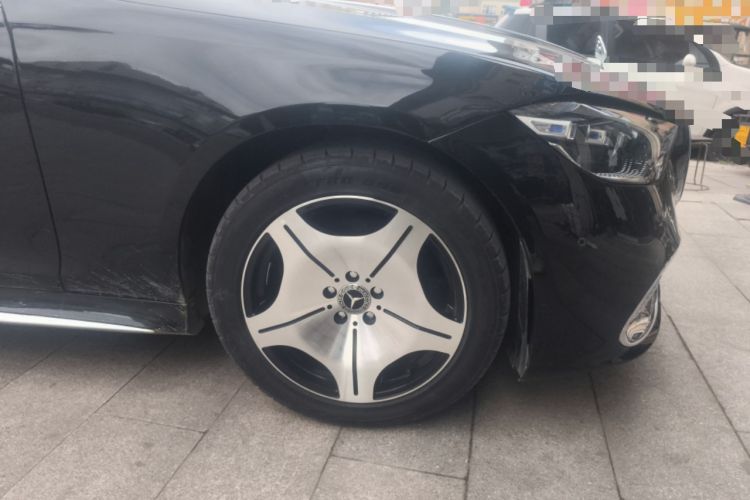 Used Mercedes-Benz S-Class 2011 S 350 L CGI Right Front Wheel Hub