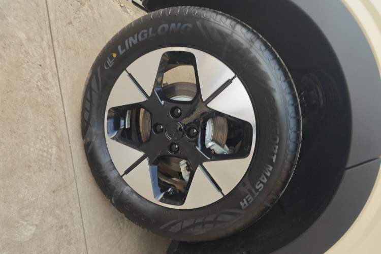 Used Geely Galaxy Geome 2025 310km Dream Edition Right Rear Wheel Hub