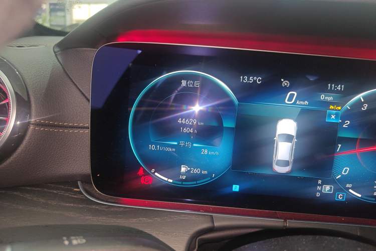 Used Mercedes-Benz E-Class 2023 Restyled E 300 L Sport Luxury Edition Odometer Close Up