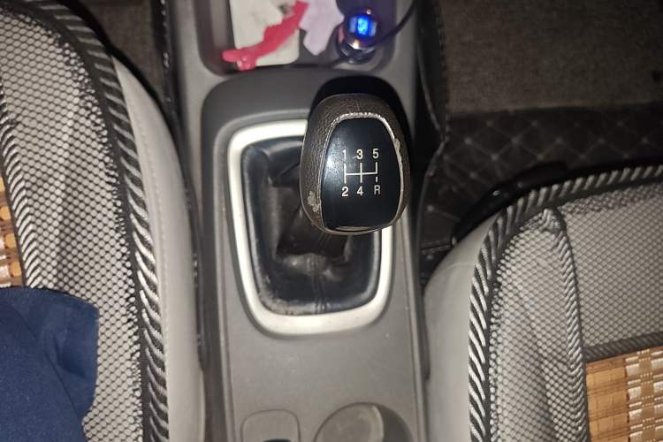 Used Chevrolet Sail 2015 Sail 3 1.5L Manual with Ideal Sunroof Edition