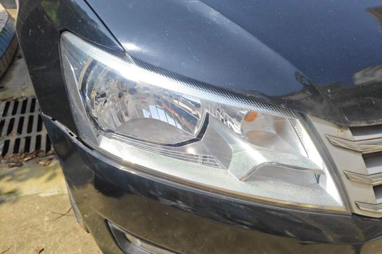 Used Volkswagen Santana 2013 1.6L Automatic Luxury Edition