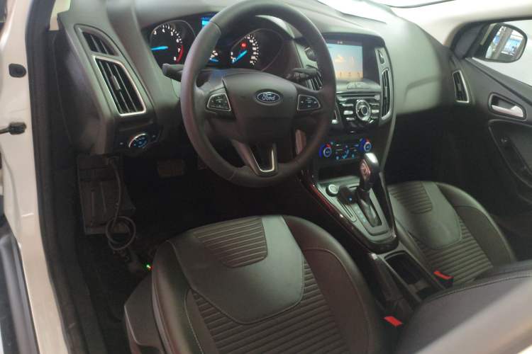 Used Ford Focus 2017 Sedan 1.6L Automatic Fashion Edition Smart Drive Version