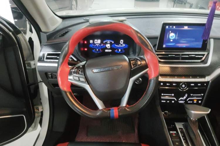 Used Venucia T60 2020 1.6L CVT Smart Drive Version China VI Standard
