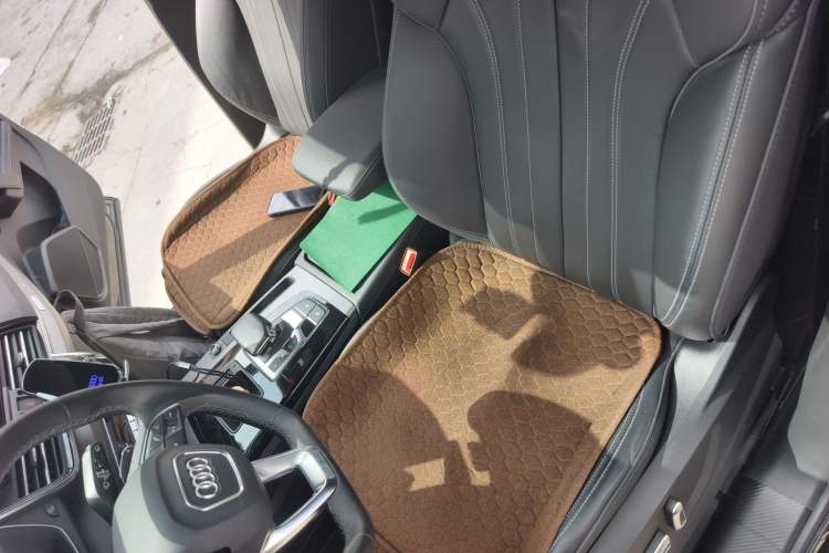 Used Audi Q5L 2023 40T Luxury Dynamic Model Left Front Seat