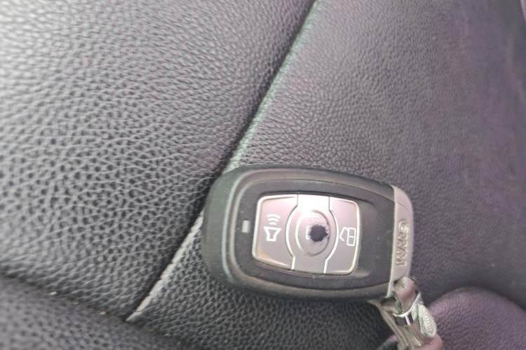 Used Haval H6 2015 Upgraded Model 1.5T Manual Two-Wheel Drive Elite Version