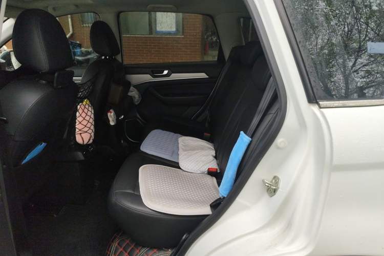 Used Haval H6 2019 Sport Edition 1.5T Manual Two-Wheel Drive Elite Model China VI Standard Left Rear Seat