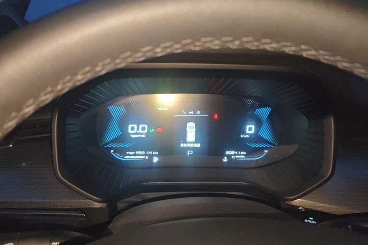 Used Wuling Asta 2022 2.0L DHT Electric-Speed Version