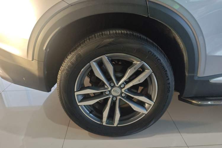 Used Geely Auto Monjaro New Energy 2019 Updated Version 400T YAOXINGER Pure Electric Range 80 KM
