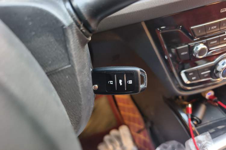 Used Changan Alsvin V7 2016 1.6L Manual LeShang Model China V Standard
