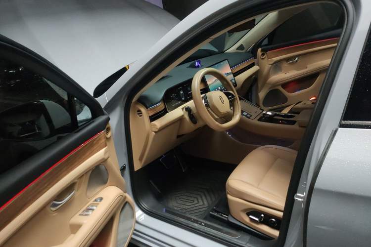 Used Hima AITO M5 2024 Extended-Range Max RS Four-Wheel Drive Advanced Intelligent Driving Version Driver Seat