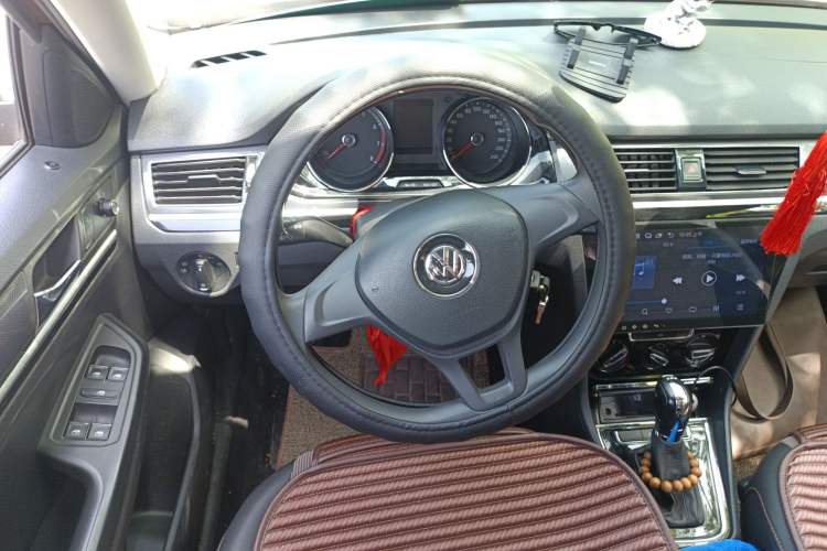 Used Volkswagen C-TREK 2017 230TSI DSG Comfort Version