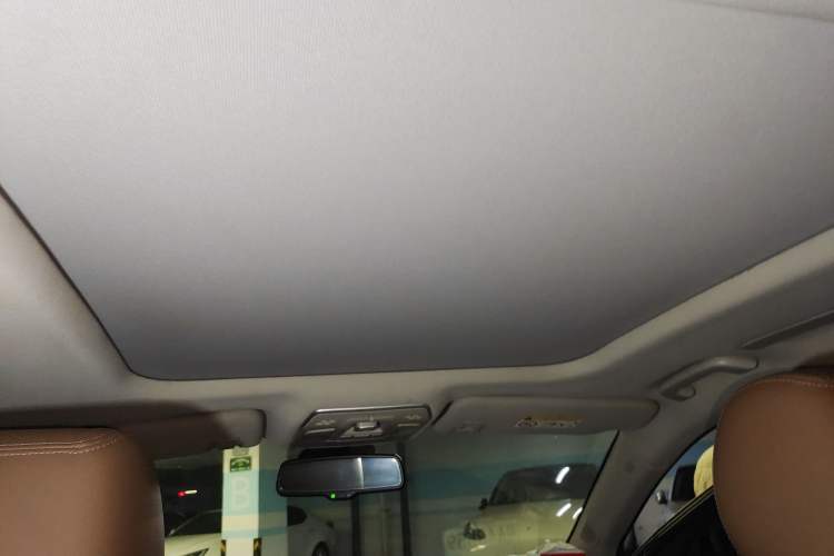 Used Geely Auto Emgrand GT 2017 2.4L Zunya Model Headliner