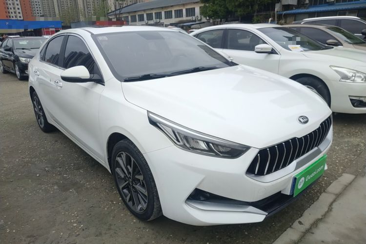 Used Kia K3 2020 1.5L CVT Fashion Edition Front Right 45 Deg