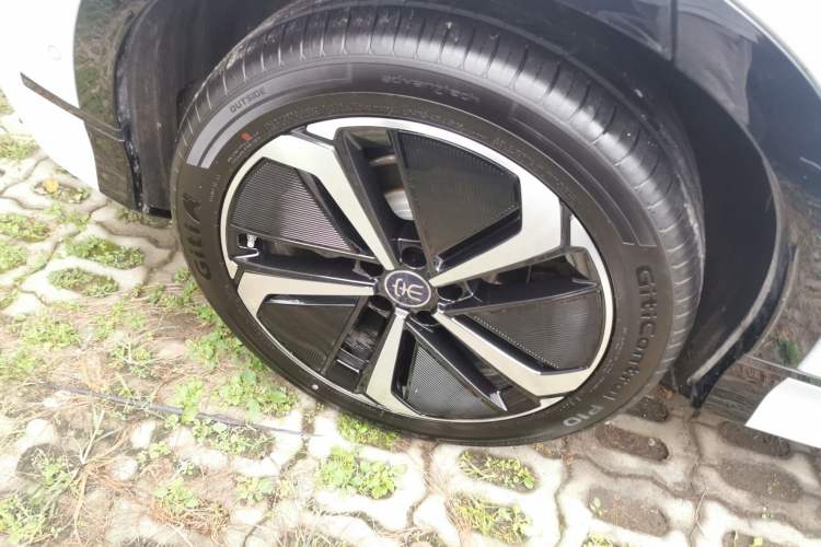 Used BYD Song L EV 2025 Intelligent Driving Version 662 km LiDAR Excellence Edition